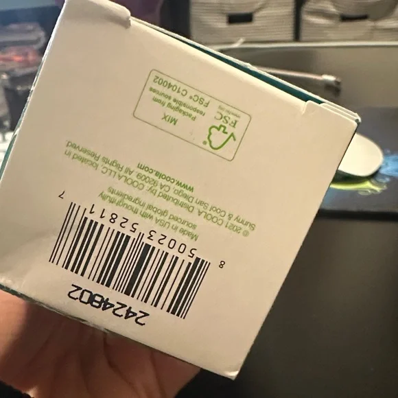 COOLA Radical Recovery Moisturizing Lotion - White - Picture 6 of 7